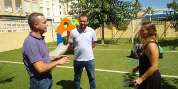 Nuevo suelo para el patio de la Escuela Infantil de Sabinillas