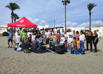 Recogidos unos 400 kilos en la limpieza de fondos marinos