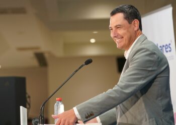 Moreno prepara un «potente» paquete de rebajas fiscales para clases medias y pymes y ayudas a familias «vulnerables»