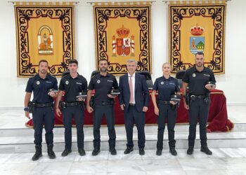 Toman posesión del cargo los nuevos agentes de Policía Local de Estepona