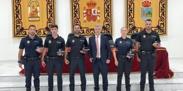 Toman posesión del cargo los nuevos agentes de Policía Local de Estepona