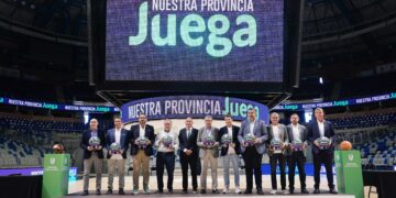 Estepona se suma a la campaña ‘Nuestra provincia juega’ del Unicaja Baloncesto