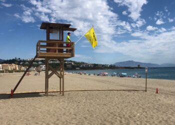 Termina el Servicio de Salvamento y Socorrismo en las playas de Casares con un total de 428 incidencias
