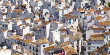 El Ayuntamiento de Casares ofrece ayudas a estudiantes, deportistas y emprendedores