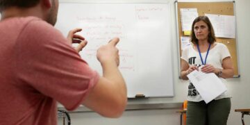 La delegación de Extranjeros de Manilva abre la inscripción para sus cursos de idiomas