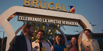 Marbella acoge la entrega de sellos «Best Places Amistad Verdadera by Brugal»