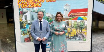 Torremolinos homenajea a los pioneros del turismo en la Costa del Sol