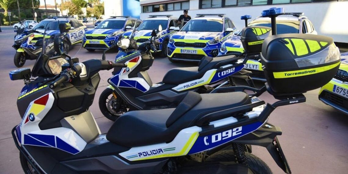 La Policía Local de Torremolinos amplía su flota con siete vehículos patrulla y cuatro ‘maxi scooters’