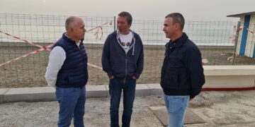 Continúan los trabajos en el Paseo Marítimo de Sabinillas mientras vuelve a formular la tercera fase