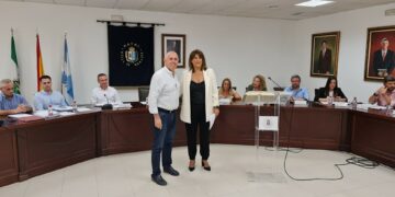 La nueva concejala popular Juana Ortiz completa la Corporación Municipal de Manilva