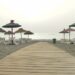 Comienza la retirada del mobiliario de playas del litoral manilveño