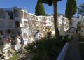 Puesta a punto del cementerio y alrededores para Todos los Santos y los Difuntos en Casares