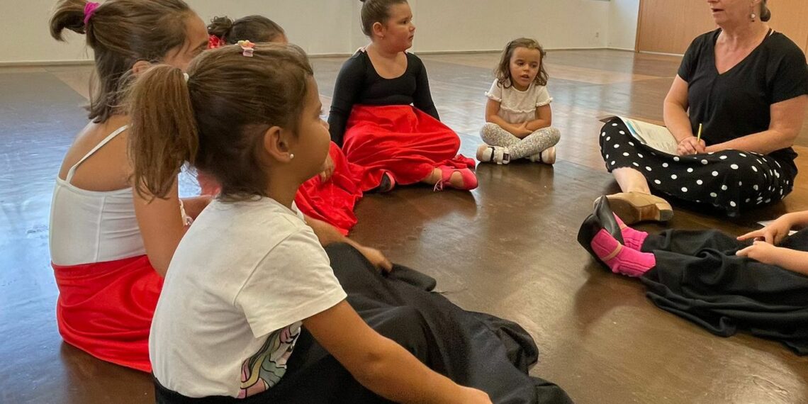 La Escuela Municipal de Danza inicia el nuevo curso más de 240 personas inscritas
