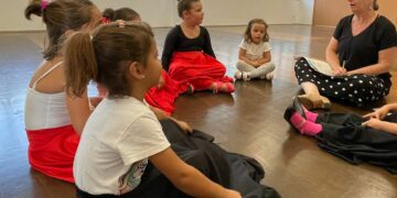 La Escuela Municipal de Danza inicia el nuevo curso más de 240 personas inscritas