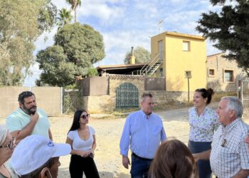 El PSOE de Casares denuncia el mal estado del camino de Vereda de los Pescadores en la zona de Secadero