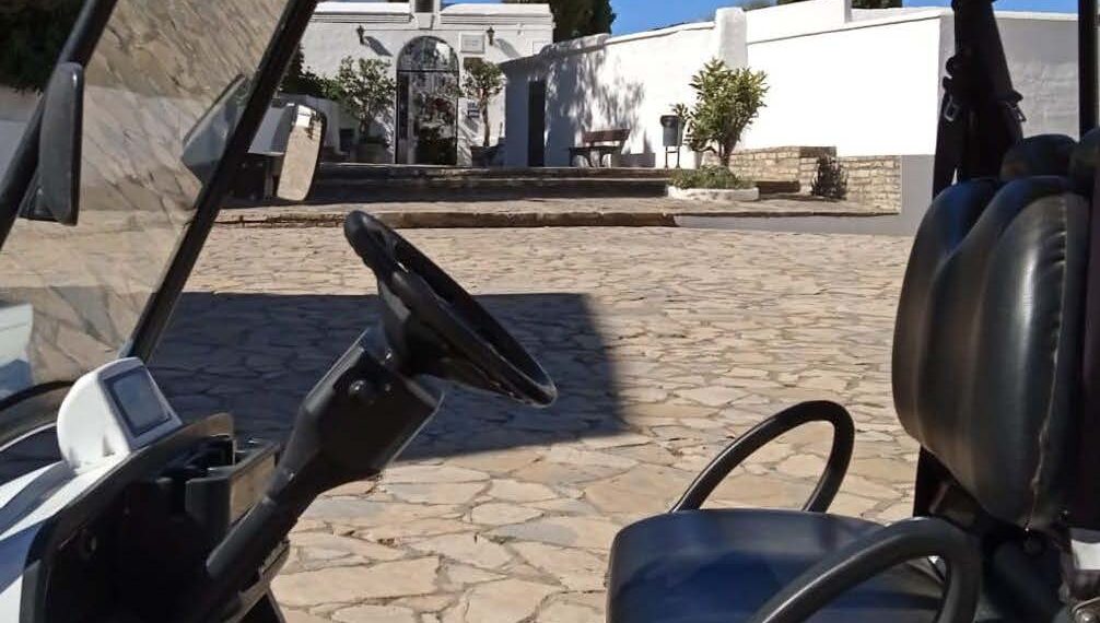 Casares amplía los servicios municipales para facilitar las visitas al cementerio