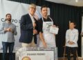 Guillermo Collado, vecino de Secadero, recibe el premio es ganador del I Concurso chef del campo de Gibraltar.