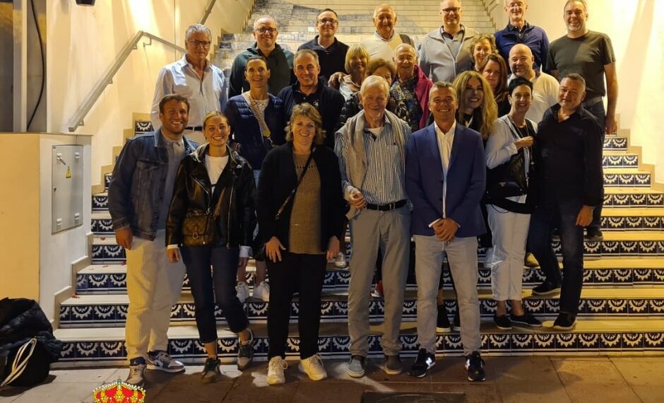 Benahavís recibe a touroperadores que visitan el municipio