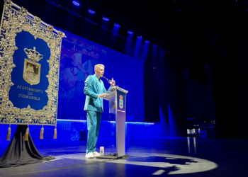 El pregón de Fran Terrén alza el telón de la Feria de Fuengirola 2022 en honor de la Virgen del Rosario