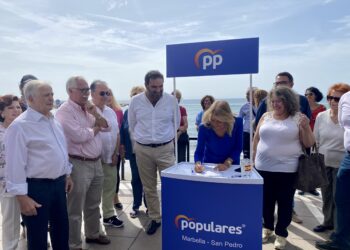 Presentada la campaña Espigones Ya! con la que recogerán firmas para exigirle la estabilización de las playas al Gobierno