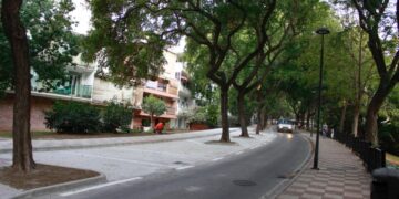 Solucionan el problema de circulación de la calle Juan Alameda y habilita 17 plazas de aparcamiento