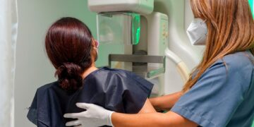 Ocho de cada diez mujeres andaluzas con cáncer de mama podrán superarlo gracias a nuevos tratamientos