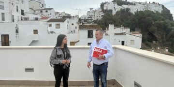El Ayuntamiento de Casares rechaza una propuesta del Psoe para ayudar a personas dependientes