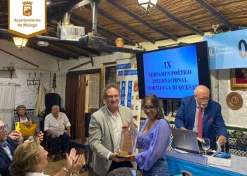 La poeta casareña Estefanía Torres, premiada en un Certamen Internacional