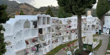 Casares mantiene la tradición en la celebración del Día de Todos los Santos