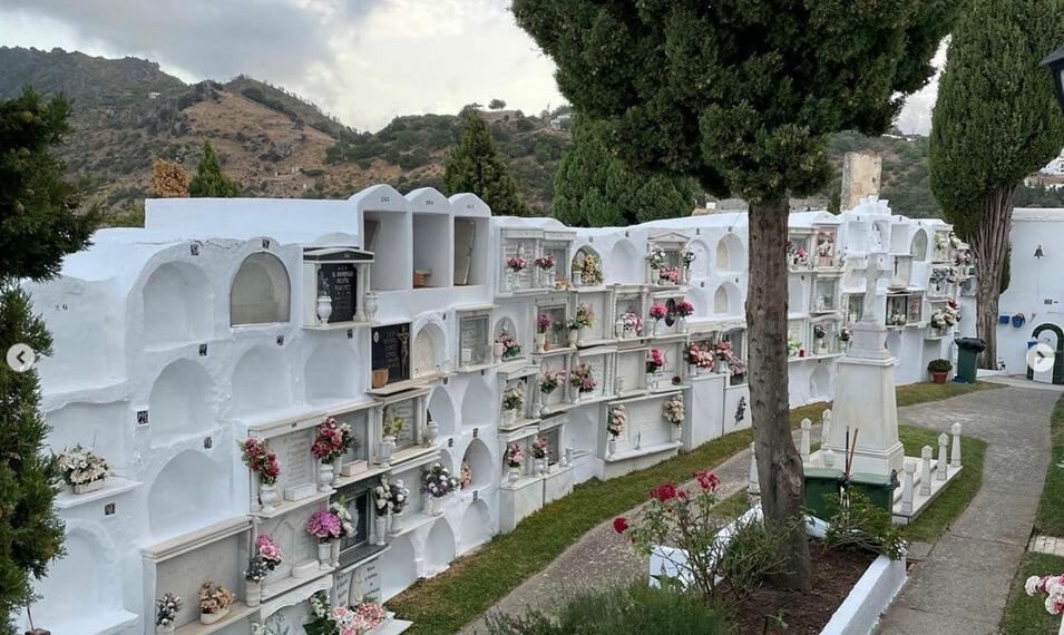 Casares mantiene la tradición en la celebración del Día de Todos los Santos