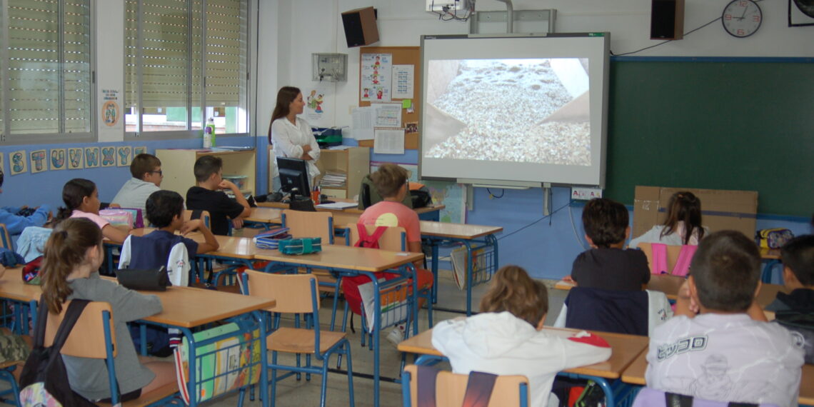 El Complejo Ambiental comienza a impartir charlas educativas en colegios