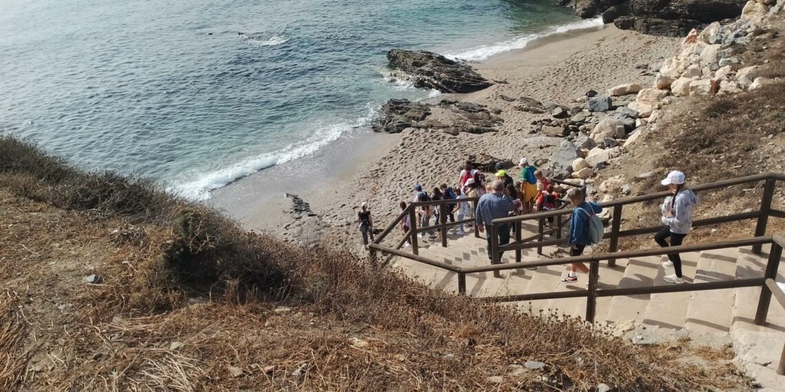Cerca de 1.800 malagueños participan en rutas por la Senda Litoral para conocer el ecosistema marino de la costa