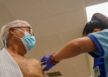 Andalucía comienza mañana la vacunación contra la gripe y la cuarta dosis Covid