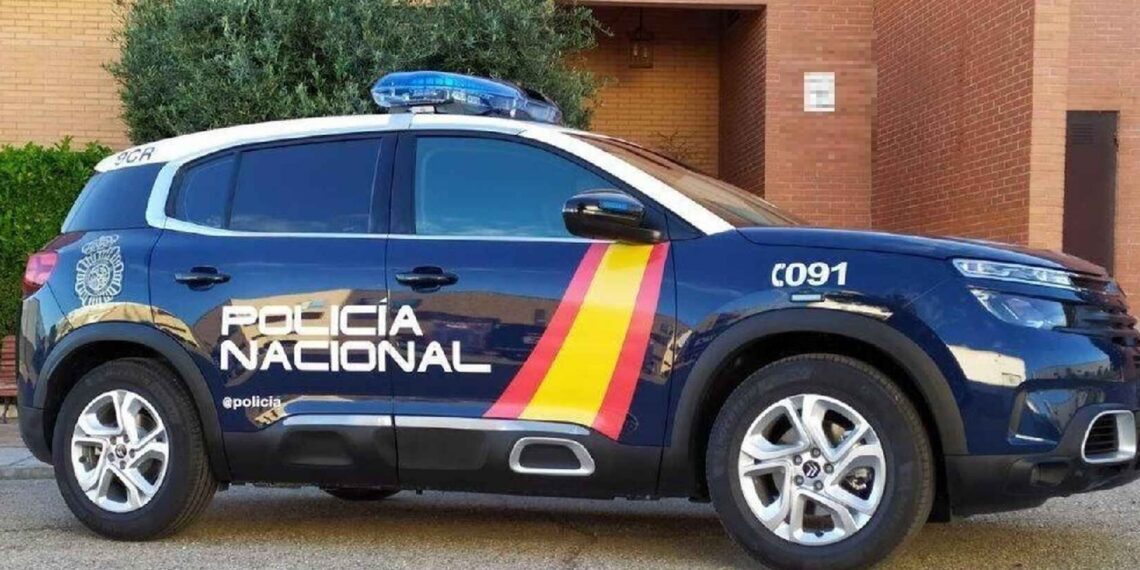 Detenido el asaltante que intimidó a un hombre con un cuchillo en el cuello en Málaga