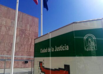 Absuelven a un joven de 22 años acusado de abusar de su novia menor de edad y amenazar al padre