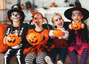 Estepona organiza un concurso de disfraces para celebrar la Noche de Halloween