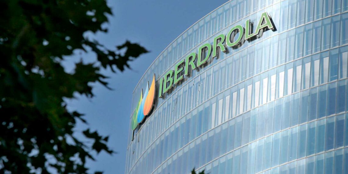 Iberdrola dispara sus ganancias a 3.104 millones a septiembre, pese a España, y apunta a un beneficio récord
