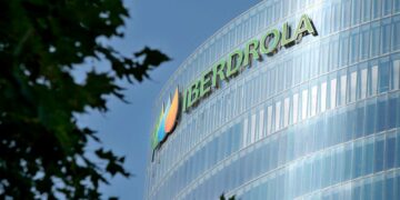 Iberdrola dispara sus ganancias a 3.104 millones a septiembre, pese a España, y apunta a un beneficio récord