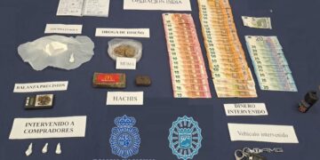 Dos detenidos tras desmantelar un punto de venta de drogas en un domicilio en Málaga capital