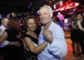 Casares lleva a sus mayores a bailar