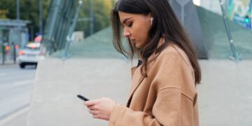 Cinco nuevos foros gratuitos para ayudar a jóvenes a buscar salidas laborales en tecnologías emergentes