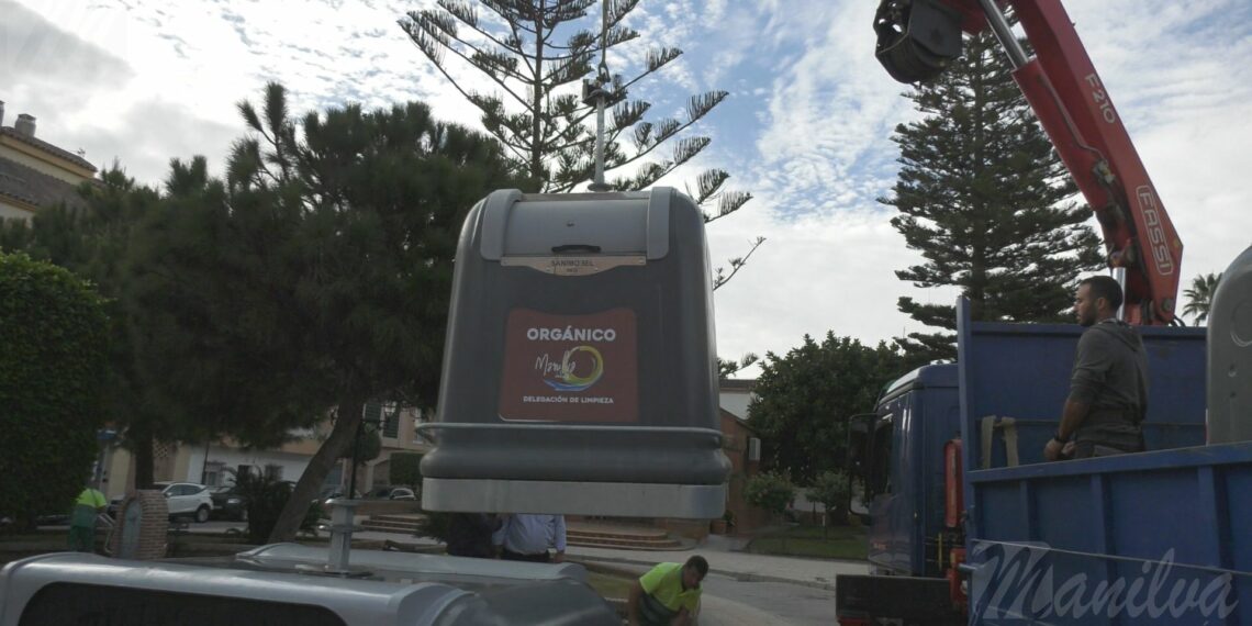 Comienza la colocación del «quinto contenedor» para residuos orgánicos en Manilva