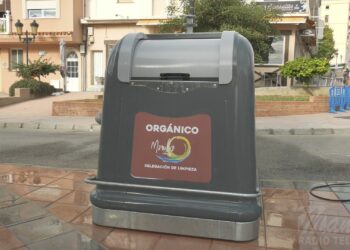 Comienza la colocación del «quinto contenedor» para residuos orgánicos en Manilva