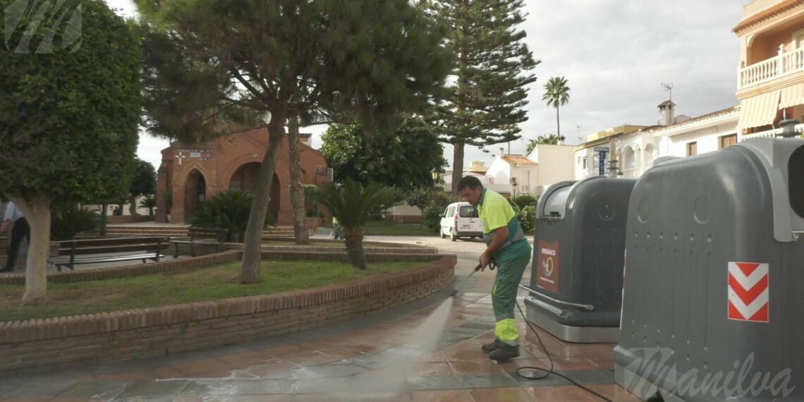 Comienza la colocación del «quinto contenedor» para residuos orgánicos en Manilva