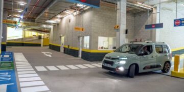 Más de 2.000 vehículos estrenan el segundo parking público de pavo en Estepona en su primera semana