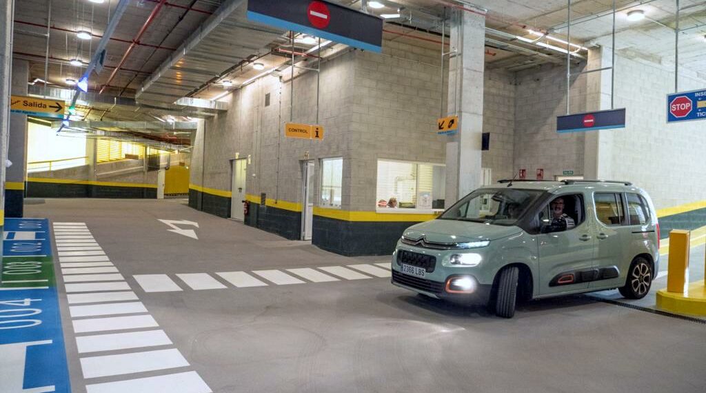 Entra en funcionamiento el quinto parking de pago del Plan Municipal de Aparcamientos de Estepona