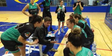 Fe, remontada y victoria en Melilla (67-74)