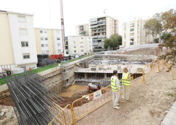 Las obras del nuevo aparcamiento de la calle Doha alcanzan el 50 por ciento de su ejecución
