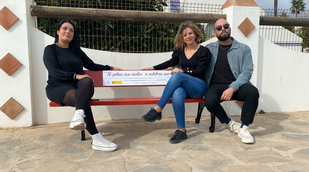 Banco Rojo para reflexionar sobre las consecuencias fatales que puede tener la violencia machista