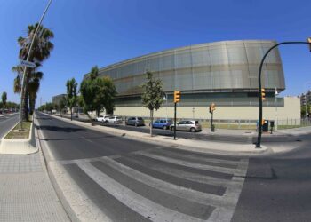 En los edificios de la Diputación se instalarán 2.000 placas para ahorrar su consumo eléctrico